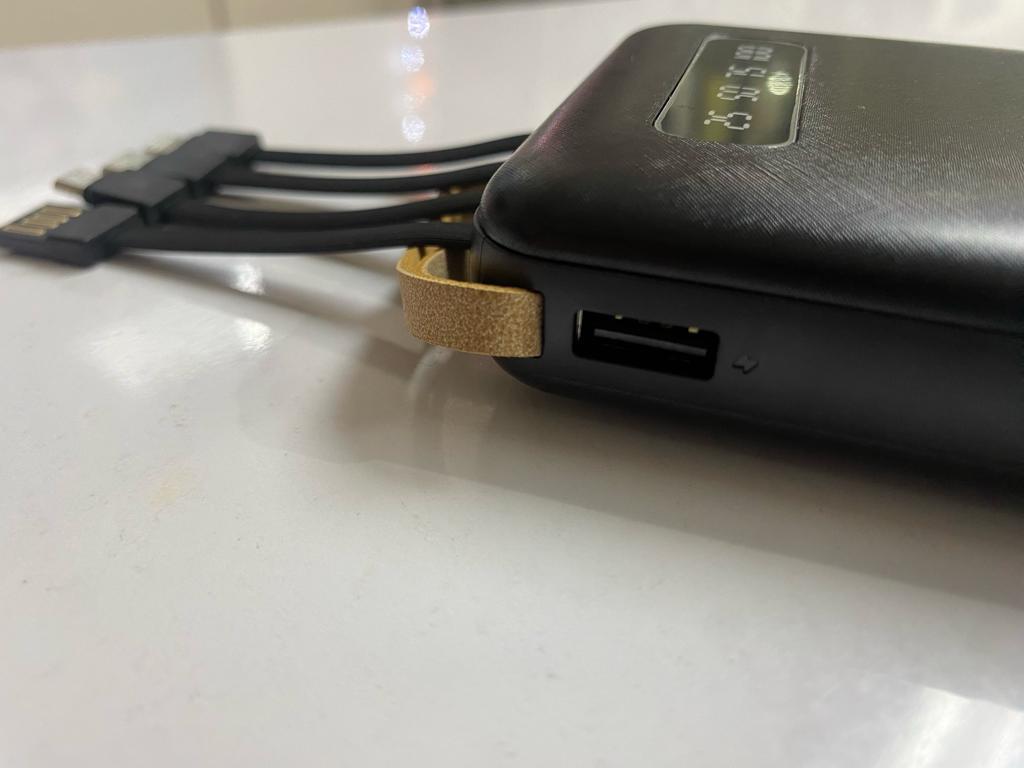 Powerbank - batería recargable portátil: 10000mAh